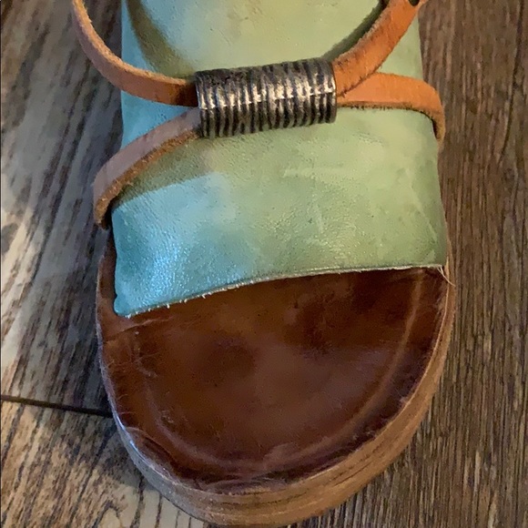 Sandals - Picture 6 of 7